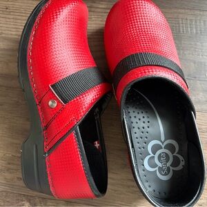 Sanita Bold Red Clogs with Black Accent